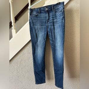 Skinny jeans- size 27/4s